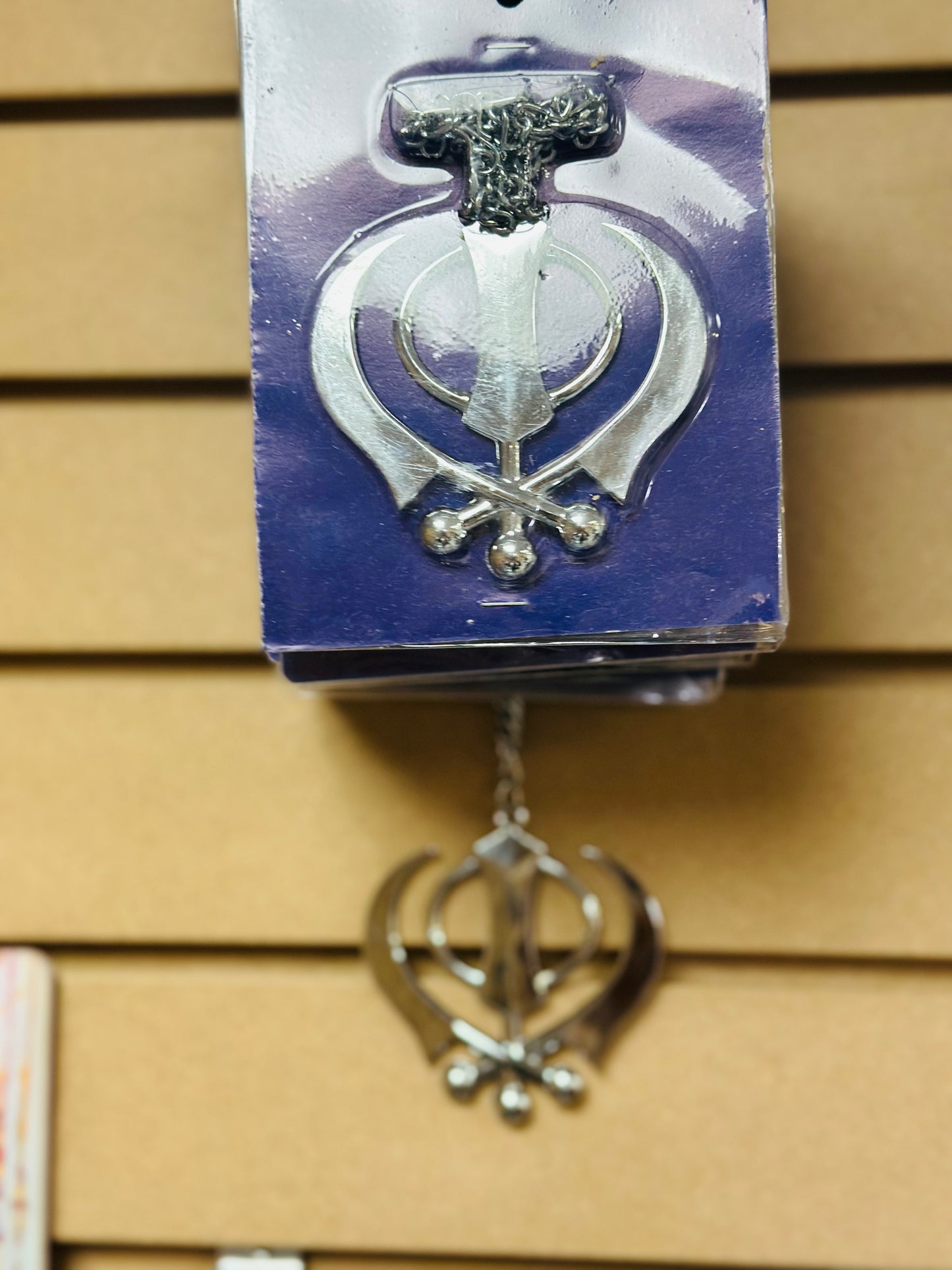 Khanda hanging